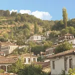 Sirince Evleri 2*